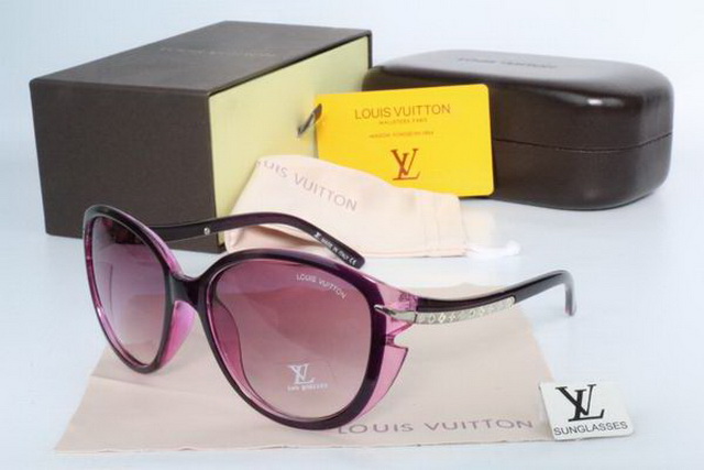 Iv Boutique Sunglasses 011